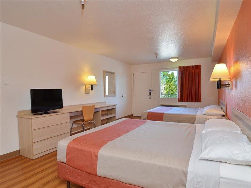 Motel 6-Twentynine Palms, Ca Εξωτερικό φωτογραφία
