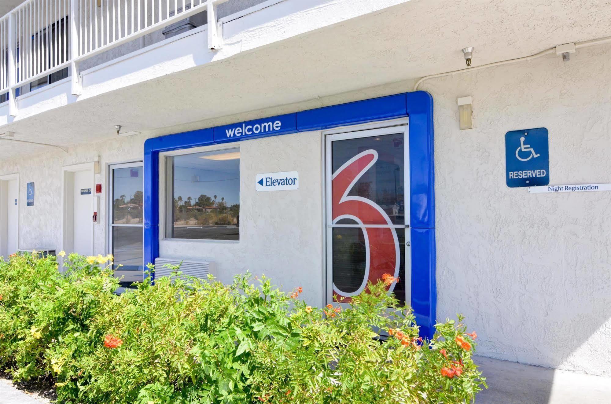 Motel 6-Twentynine Palms, Ca Εξωτερικό φωτογραφία